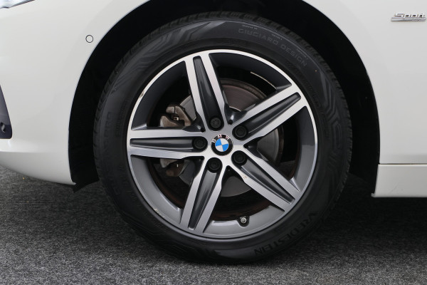 BMW 2 Serie Active Tourer 218i Corporate Lease Executive LED, Camera, Navigatie, Stoelverwarming, PDC