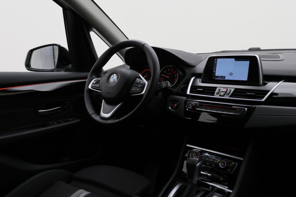 BMW 2 Serie Active Tourer 218i Corporate Lease Executive LED, Camera, Navigatie, Stoelverwarming, PDC