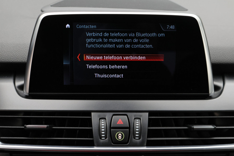 BMW 2 Serie Active Tourer 218i Corporate Lease Executive LED, Camera, Navigatie, Stoelverwarming, PDC