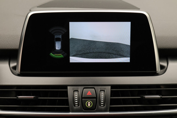 BMW 2 Serie Active Tourer 218i Corporate Lease Executive LED, Camera, Navigatie, Stoelverwarming, PDC