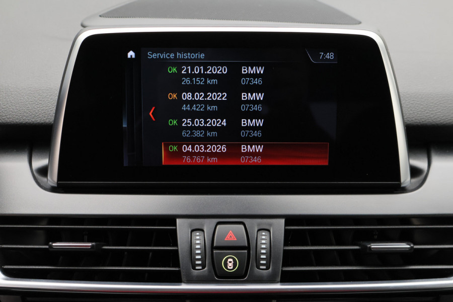 BMW 2 Serie Active Tourer 218i Corporate Lease Executive LED, Camera, Navigatie, Stoelverwarming, PDC