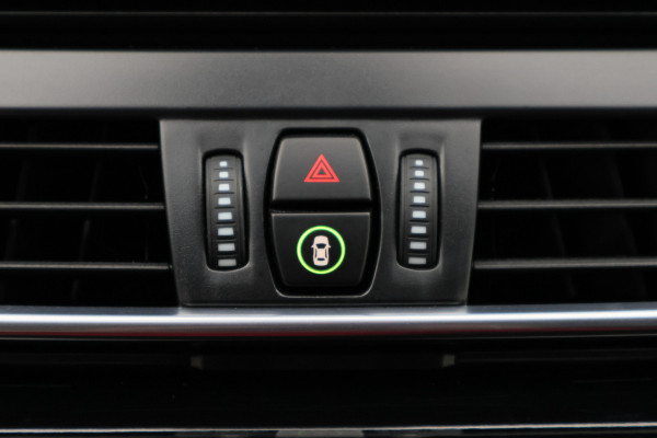 BMW 2 Serie Active Tourer 218i Corporate Lease Executive LED, Camera, Navigatie, Stoelverwarming, PDC