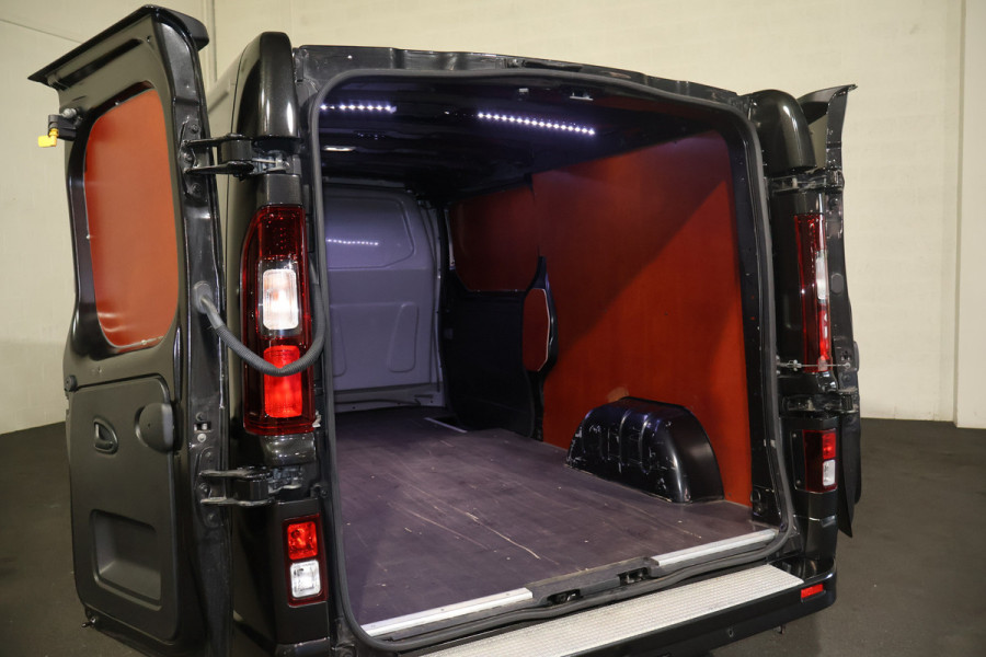 Renault Trafic 2.0 dCi 170pk L2 H1 Automaat Black Edition