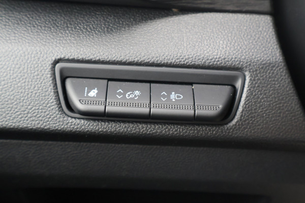 Renault Trafic 2.0 dCi 170pk L2 H1 Automaat Black Edition