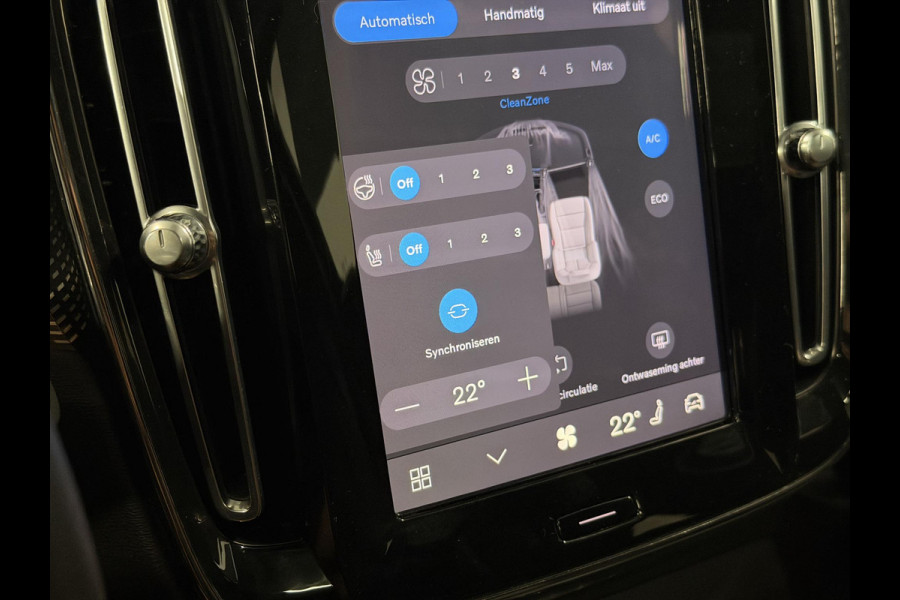 Volvo XC40 Recharge Twin Pro Trekhaak | Open dak | Adapt. cruise | 360 camera | Stuur-/stoelverwarming | Harman/Kardon | Carplay