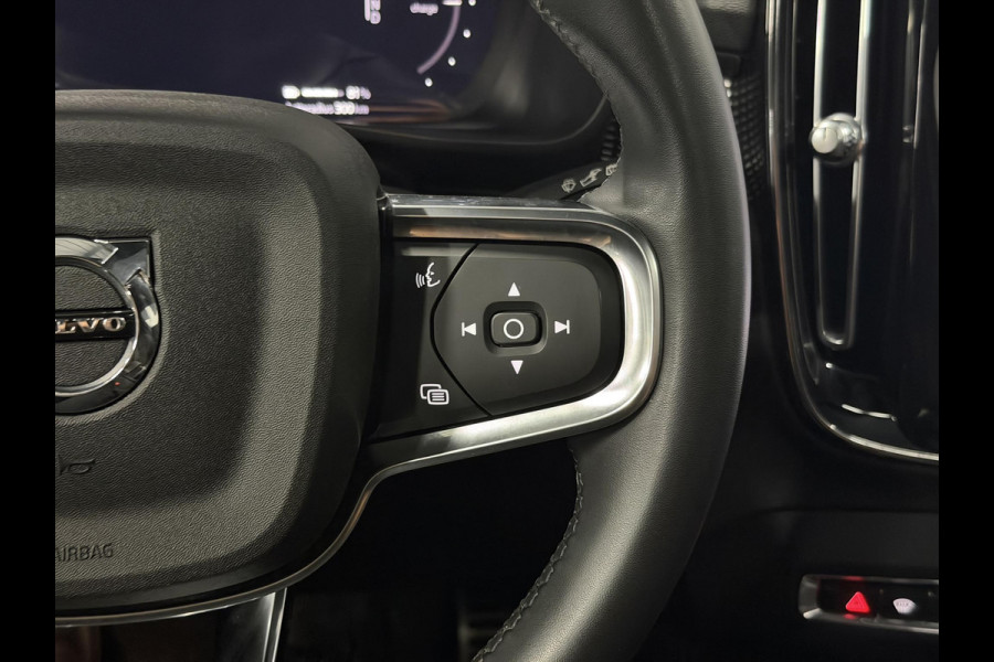 Volvo XC40 Recharge Twin Pro Trekhaak | Open dak | Adapt. cruise | 360 camera | Stuur-/stoelverwarming | Harman/Kardon | Carplay