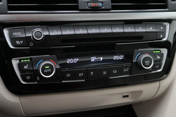 BMW 4 Serie Gran Coupé 420i High Executive Leer, Panoramadak, Cruise, Verwarmd Stuurwiel, Bluetooth, Navigatie, LED, PDC, 19''