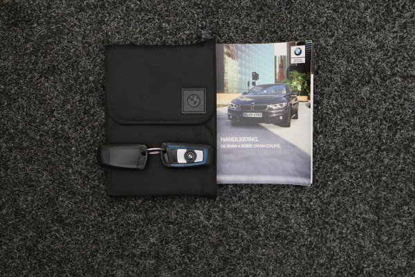 BMW 4 Serie Gran Coupé 420i High Executive Leer, Panoramadak, Cruise, Verwarmd Stuurwiel, Bluetooth, Navigatie, LED, PDC, 19''