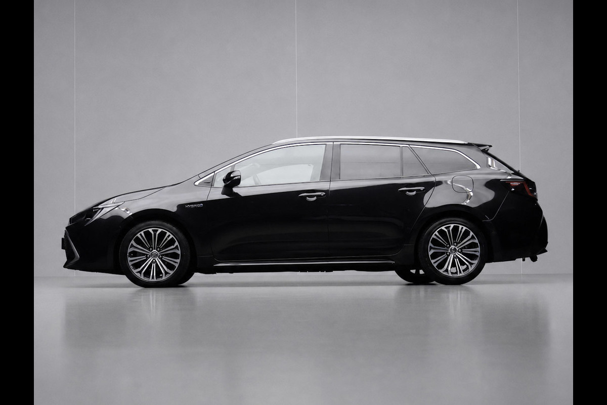 Toyota Corolla Touring Sports 1.8 Hybrid Executive Sport (NAVI,CAMERA,STOELVERWARMING,CRUISE,LED,GETINT,SPORTSTOELEN,LM VELGEN)