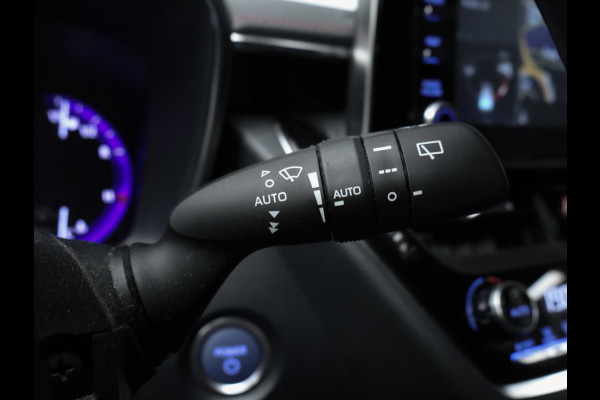 Toyota Corolla Touring Sports 1.8 Hybrid Executive Sport (NAVI,CAMERA,STOELVERWARMING,CRUISE,LED,GETINT,SPORTSTOELEN,LM VELGEN)