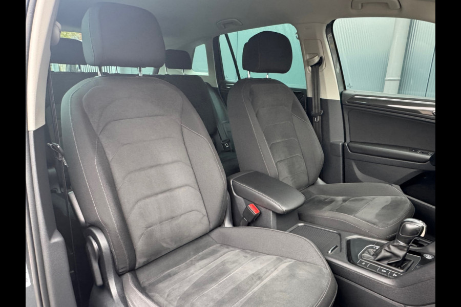 Volkswagen Tiguan 1.4 TSI Automaat R-Line * Led Plus * Parkeeramera * Stoelverwarming * Adaptieve Cruise Control *