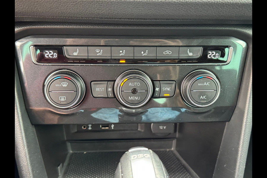 Volkswagen Tiguan 1.4 TSI Automaat R-Line * Led Plus * Parkeeramera * Stoelverwarming * Adaptieve Cruise Control *
