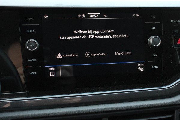 Volkswagen Polo 1.0 TSI 110 pk DSG Highline Navigatie Apple Carplay/Android Auto Adaptieve Cruise Control Parkeersensoren Stoelverwarming Privacy Glass Climatronic