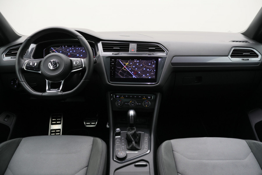 Volkswagen Tiguan Allspace 2.0 TSI 4Motion Highline Business R Panoramadak, Camera, Apple CarPlay, ACC, Keyless, Trekhaak, 20"