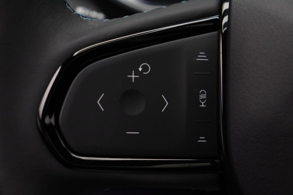 Lynk & Co 01 1.5 261PK Plug-in Hybrid *Zwarte Hemel* 360° Camera Pano/dak Apple/Carplay Adaptive/Cruise