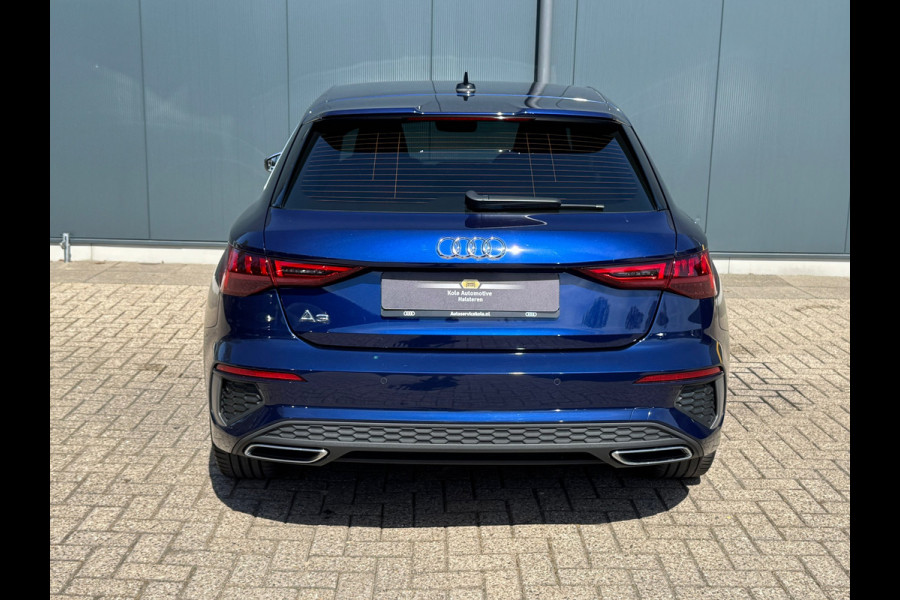 Audi A3 Sportback 30 TFSI S-line edition AUTOMAAT * Navigatie * Parkeersensoren * Audi Sound *