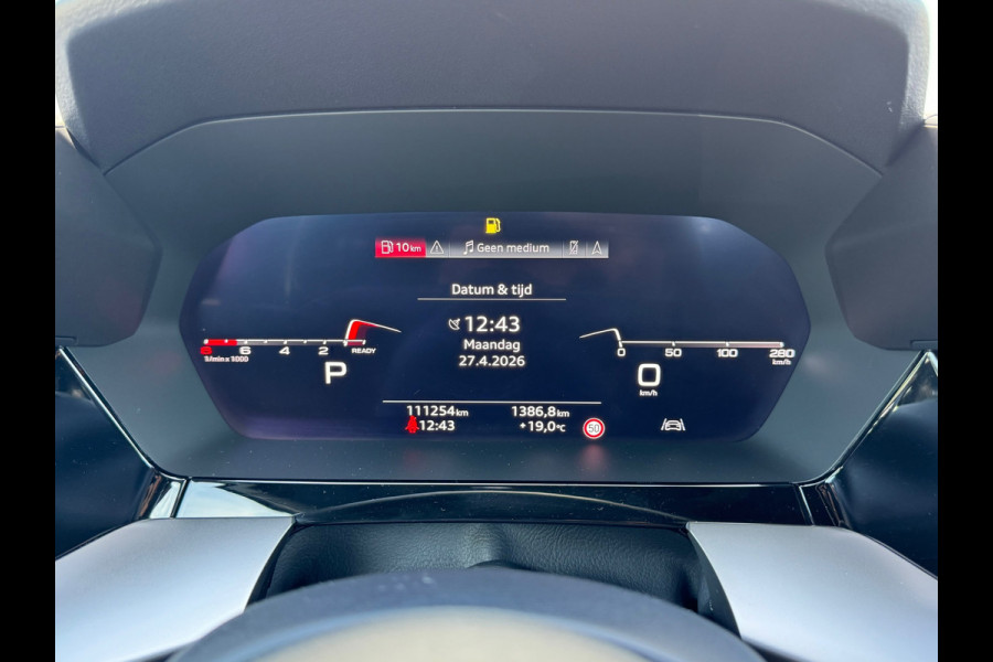 Audi A3 Sportback 30 TFSI S-line edition AUTOMAAT * Navigatie * Parkeersensoren * Audi Sound *