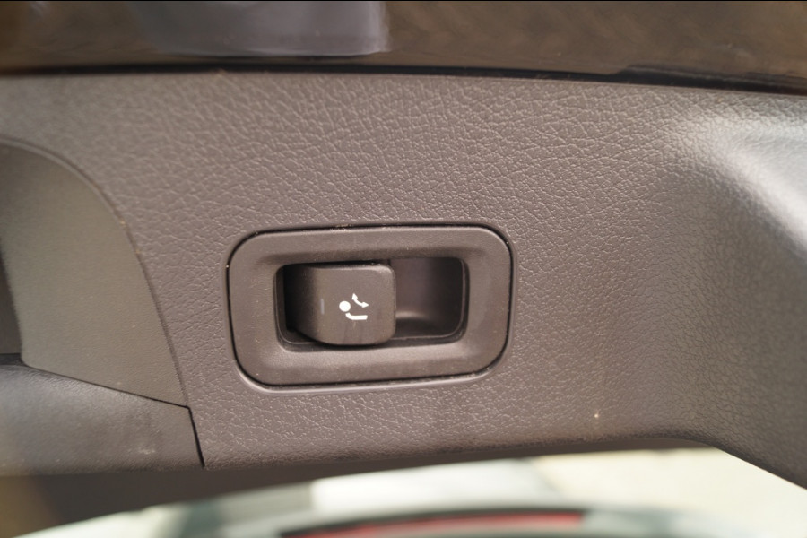 Mercedes-Benz CLA-Klasse Shooting Brake 250e Business Solution Luxury Limited -LEER-