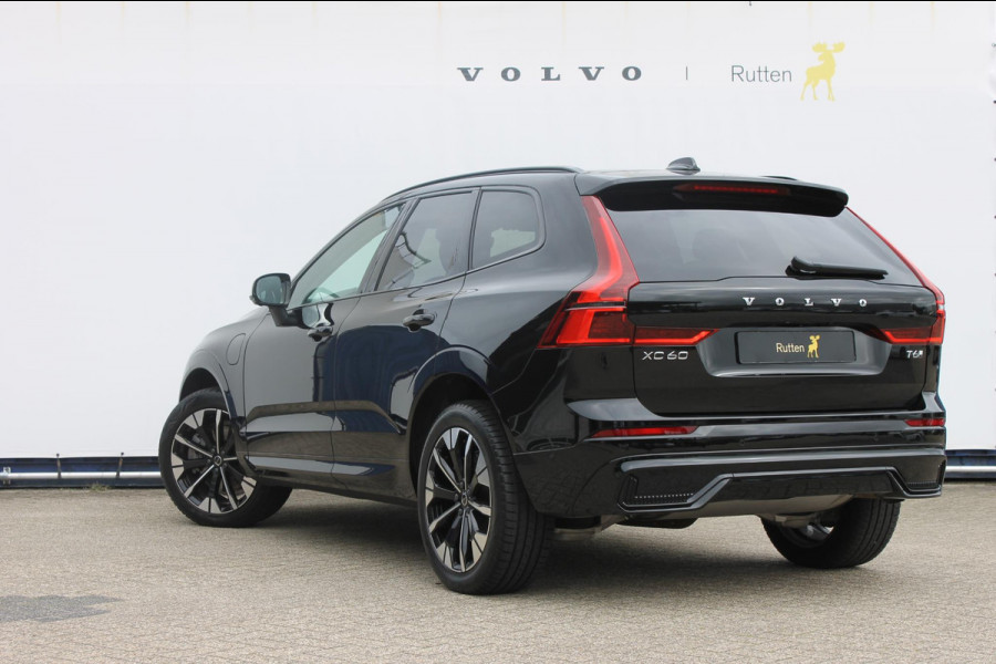 Volvo XC60 2.0 T6 Plug-in hybrid AWD Ultra Dark Luchtvering / Panoramisch schuif-kanteldak / Semi elektrisch wegklapbare trekhaak / Harman Kardon Audio