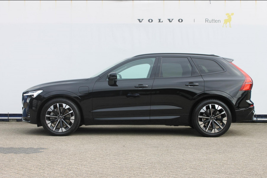Volvo XC60 2.0 T6 Plug-in hybrid AWD Ultra Dark Luchtvering / Panoramisch schuif-kanteldak / Semi elektrisch wegklapbare trekhaak / Harman Kardon Audio