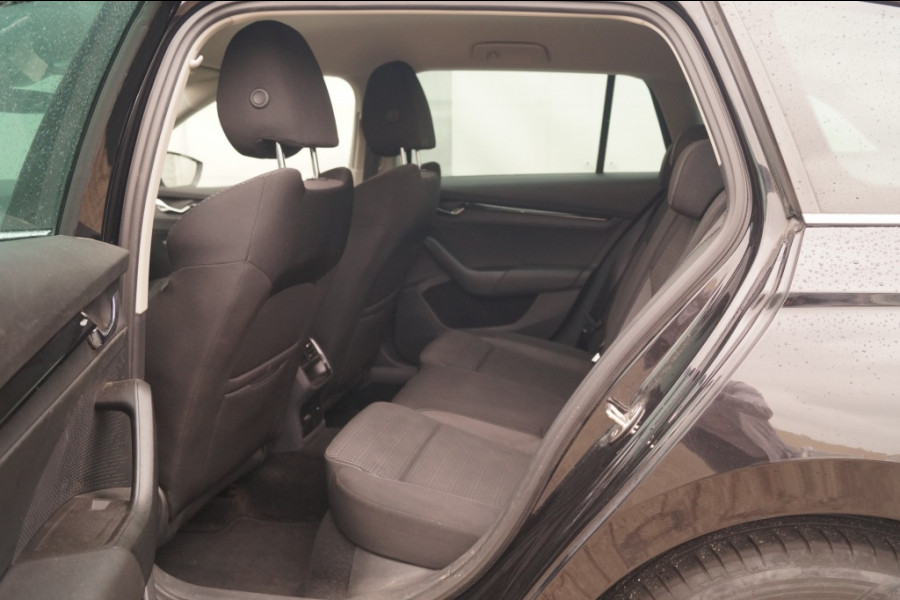 Škoda Octavia Combi 1.0 TSI 110pk Business Edition -NAVI-ECC-TREKHAAK-