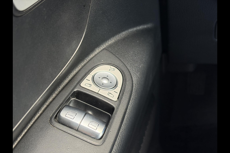 Mercedes-Benz eVito Lang 41 kWh | Elektrisch | Airco | Stoelverwarming | Camera | Houten laadvloer | Bluetooth / Carplay |