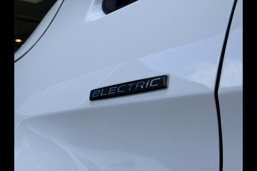 Mercedes-Benz eVito Lang 41 kWh | Elektrisch | Airco | Stoelverwarming | Camera | Houten laadvloer | Bluetooth / Carplay |