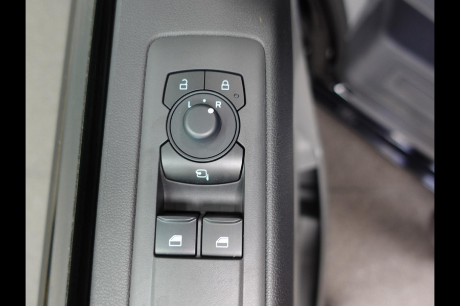 Ford Transit Custom 300 2.0 TDCI L2H1 Trend NM Automaat Airco Navigatie Cruise Control Parkeersensoren Camera