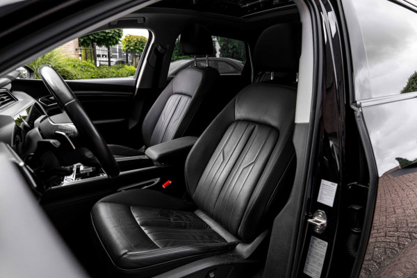 Audi e-tron E-tron 50 Quattro Launch Edition Plus 71 kWh Pano ACC Luchtvering Memory 20''