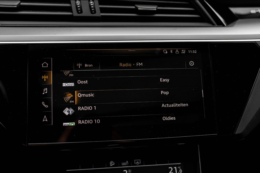 Audi e-tron E-tron 50 Quattro Launch Edition Plus 71 kWh Pano ACC Luchtvering Memory 20''