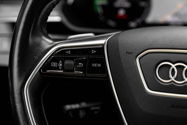Audi e-tron E-tron 50 Quattro Launch Edition Plus 71 kWh Pano ACC Luchtvering Memory 20''