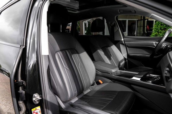 Audi e-tron E-tron 50 Quattro Launch Edition Plus 71 kWh Pano ACC Luchtvering Memory 20''