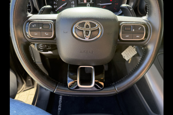 Toyota PROACE CITY Verso 1.2 Turbo 130pk Active Long 7 persoons / rolstoel lift / vaste prijs rijklaar € 24.950 marge / lease vanaf € 407 / automaat / camera / grijs metallic / dubbele schuifdeur / euro 6