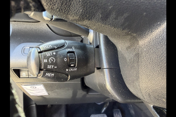 Toyota PROACE CITY Verso 1.2 Turbo 130pk Active Long 7 persoons / rolstoel lift / vaste prijs rijklaar € 24.950 marge / lease vanaf € 407 / automaat / camera / grijs metallic / dubbele schuifdeur / euro 6