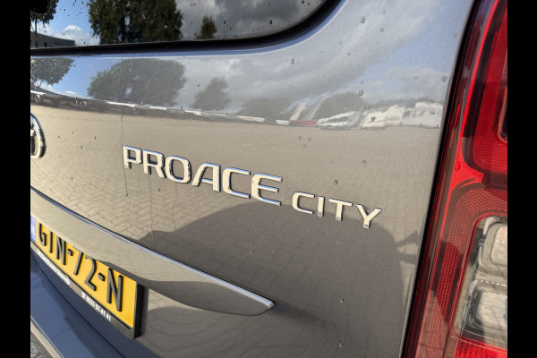 Toyota PROACE CITY Verso 1.2 Turbo 130pk Active Long 7 persoons / rolstoel lift / vaste prijs rijklaar € 24.950 marge / lease vanaf € 407 / automaat / camera / grijs metallic / dubbele schuifdeur / euro 6