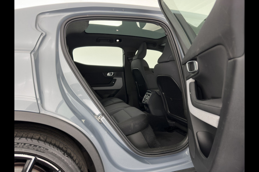 Polestar 2 Long Range Dual Motor 78 kWh [ 3-Fase-11kW] {SOH-88%} (INCL-BTW) Aut. *PANO | FULL-LED | MEMORY-PACK | CAMERA | KEYLESS | LANE-ASSIST | DIGI-COCKPIT | CARPLAY | DAB+ | HEATED-COMFORTSEATS | CRUISE | TOWBAR | 20''ALU*