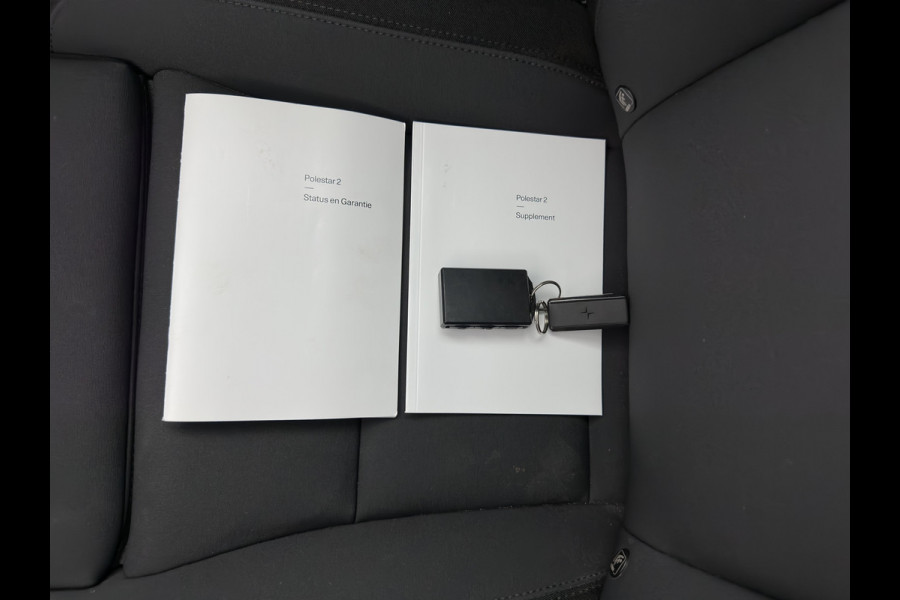 Polestar 2 Long Range Dual Motor 78 kWh [ 3-Fase-11kW] {SOH-88%} (INCL-BTW) Aut. *PANO | FULL-LED | MEMORY-PACK | CAMERA | KEYLESS | LANE-ASSIST | DIGI-COCKPIT | CARPLAY | DAB+ | HEATED-COMFORTSEATS | CRUISE | TOWBAR | 20''ALU*