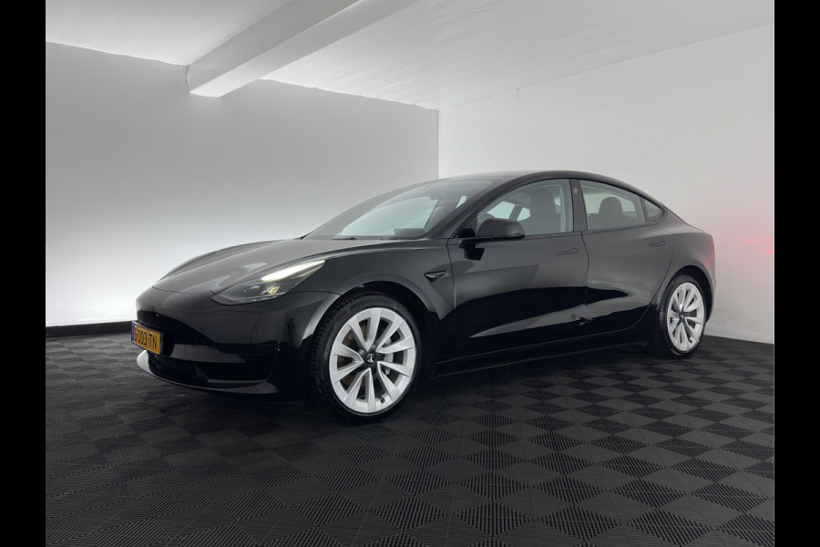 Tesla Model 3 RWD 60 kWh [ 3-Fase-11kW ] {SoH-88%} (INCL-BTW) Aut. *PANO | LEATHER | KEYLESS | FULL-LED | MEMORY-PACK | TOPVIEW | DAB | CARPLAY | DIGI-COCKPIT | LANE-ASSIST | HEATED-COMFORTSEATS | AUTOPILOT | 19"ALU*