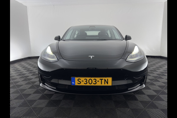 Tesla Model 3 RWD 60 kWh [ 3-Fase-11kW ] {SoH-88%} (INCL-BTW) Aut. *PANO | LEATHER | KEYLESS | FULL-LED | MEMORY-PACK | TOPVIEW | DAB | CARPLAY | DIGI-COCKPIT | LANE-ASSIST | HEATED-COMFORTSEATS | AUTOPILOT | 19"ALU*
