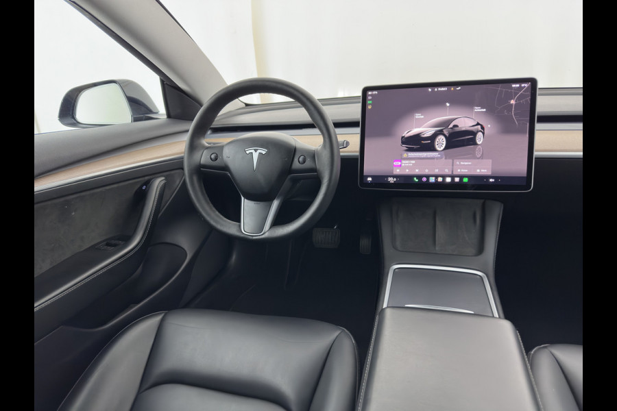 Tesla Model 3 RWD 60 kWh [ 3-Fase-11kW ] {SoH-88%} (INCL-BTW) Aut. *PANO | LEATHER | KEYLESS | FULL-LED | MEMORY-PACK | TOPVIEW | DAB | CARPLAY | DIGI-COCKPIT | LANE-ASSIST | HEATED-COMFORTSEATS | AUTOPILOT | 19"ALU*