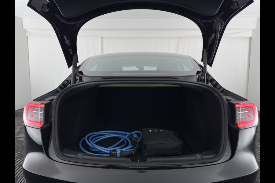 Tesla Model 3 RWD 60 kWh [ 3-Fase-11kW ] {SoH-88%} (INCL-BTW) Aut. *PANO | LEATHER | KEYLESS | FULL-LED | MEMORY-PACK | TOPVIEW | DAB | CARPLAY | DIGI-COCKPIT | LANE-ASSIST | HEATED-COMFORTSEATS | AUTOPILOT | 19"ALU*