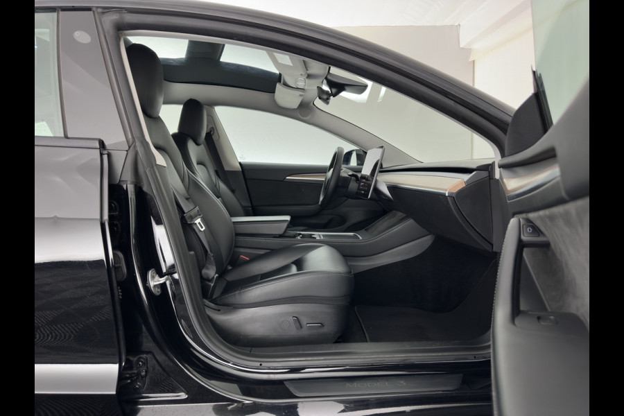 Tesla Model 3 RWD 60 kWh [ 3-Fase-11kW ] {SoH-88%} (INCL-BTW) Aut. *PANO | LEATHER | KEYLESS | FULL-LED | MEMORY-PACK | TOPVIEW | DAB | CARPLAY | DIGI-COCKPIT | LANE-ASSIST | HEATED-COMFORTSEATS | AUTOPILOT | 19"ALU*