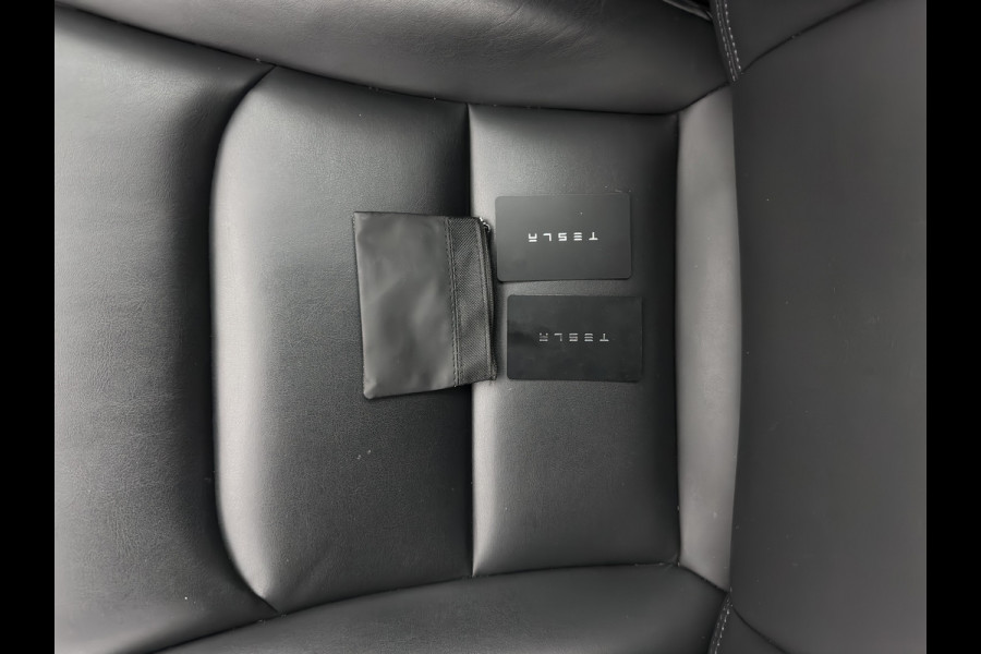 Tesla Model 3 RWD 60 kWh [ 3-Fase-11kW ] {SoH-88%} (INCL-BTW) Aut. *PANO | LEATHER | KEYLESS | FULL-LED | MEMORY-PACK | TOPVIEW | DAB | CARPLAY | DIGI-COCKPIT | LANE-ASSIST | HEATED-COMFORTSEATS | AUTOPILOT | 19"ALU*