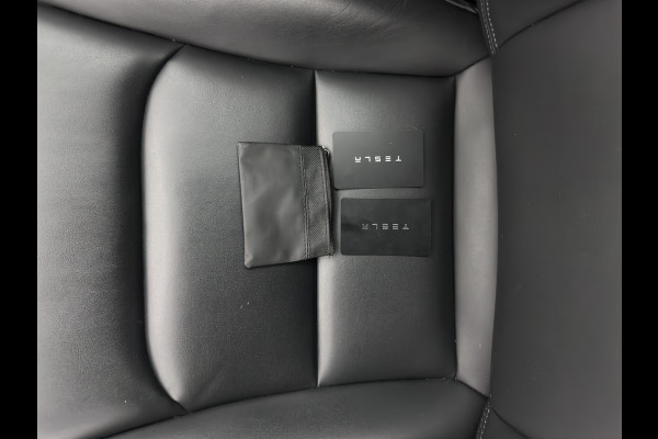 Tesla Model 3 RWD 60 kWh [ 3-Fase-11kW ] {SoH-88%} (INCL-BTW) Aut. *PANO | LEATHER | KEYLESS | FULL-LED | MEMORY-PACK | TOPVIEW | DAB | CARPLAY | DIGI-COCKPIT | LANE-ASSIST | HEATED-COMFORTSEATS | AUTOPILOT | 19"ALU*