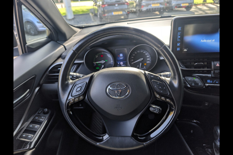 Toyota C-HR Toyota C-HR 1.8 Hybrid Bi-Tone, Rijklaarprijs / 12 mnd garanti