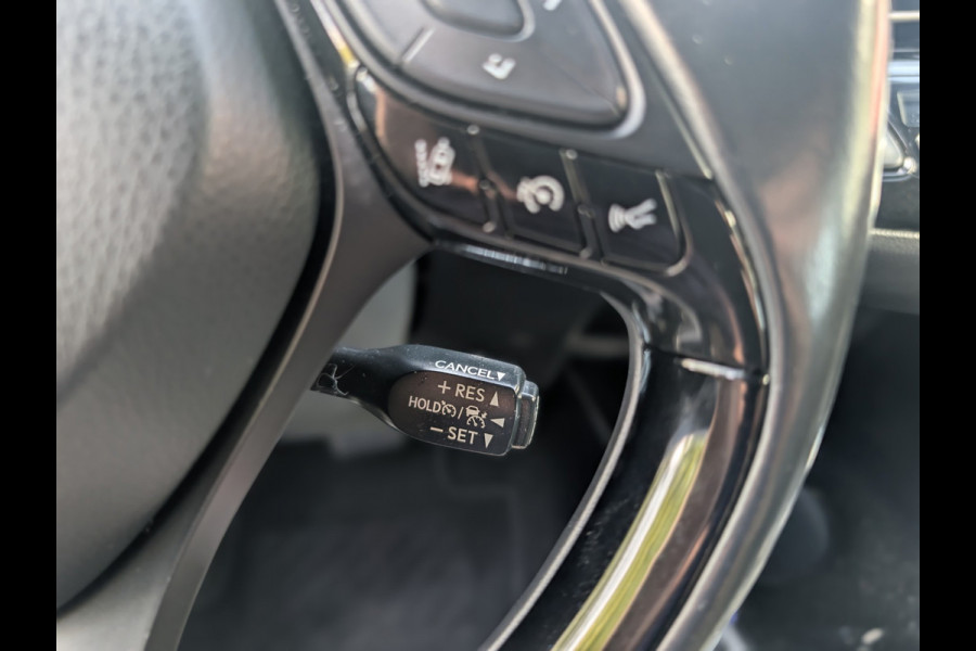 Toyota C-HR Toyota C-HR 1.8 Hybrid Bi-Tone, Rijklaarprijs / 12 mnd garanti