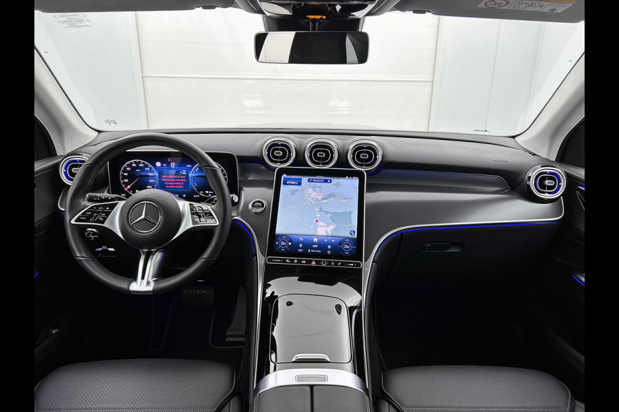 Mercedes-Benz GLC 300 e 4MATIC Plug-In Hybride | Trekhaak | Memory voorstoelen | Stuur en Stoelverwarming | Dode Hoek Ass. | CarPlay | Inclusief 24 maanden MB Certified garantie voor Europa.