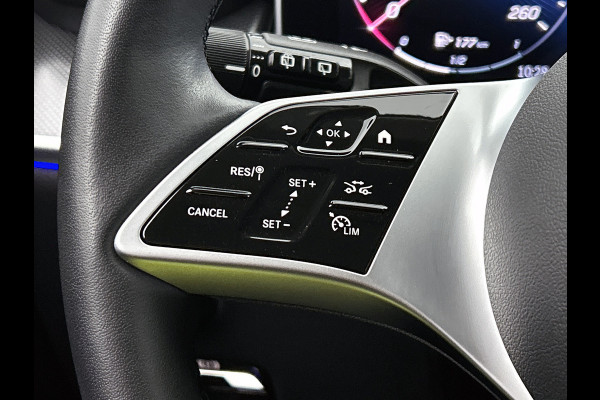 Mercedes-Benz GLC 300 e 4MATIC Plug-In Hybride | Trekhaak | Memory voorstoelen | Stuur en Stoelverwarming | Dode Hoek Ass. | CarPlay | Inclusief 24 maanden MB Certified garantie voor Europa.
