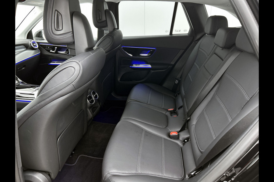 Mercedes-Benz GLC 300 e 4MATIC Plug-In Hybride | Trekhaak | Memory voorstoelen | Stuur en Stoelverwarming | Dode Hoek Ass. | CarPlay | Inclusief 24 maanden MB Certified garantie voor Europa.