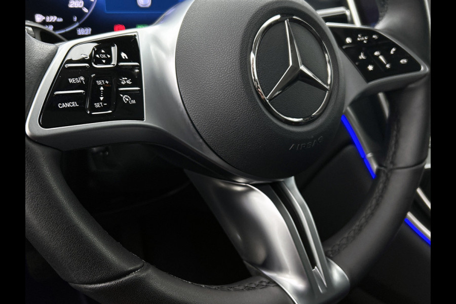 Mercedes-Benz GLC 300 e 4MATIC Plug-In Hybride | Trekhaak | Memory voorstoelen | Stuur en Stoelverwarming | Dode Hoek Ass. | CarPlay | Inclusief 24 maanden MB Certified garantie voor Europa.